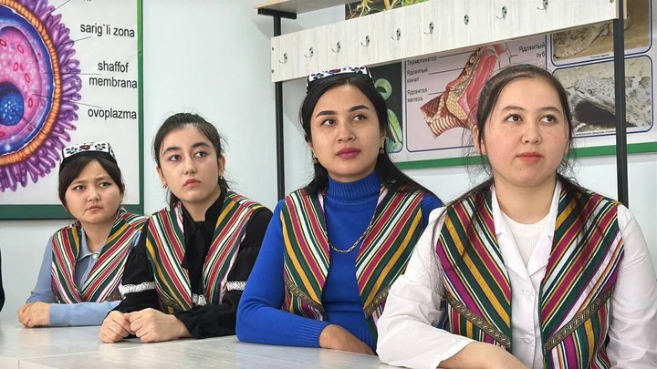 ТТА Термезский филиал национальных костюмов